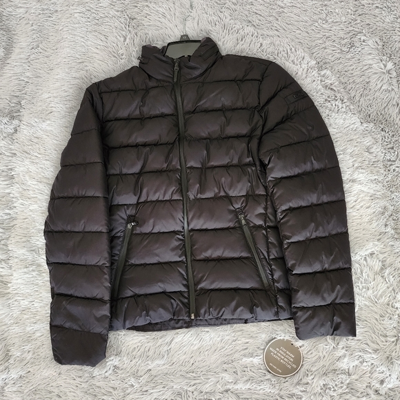 MICHAEL KORS MENS Quilted Puffer Jacket - Picture 2 of 9